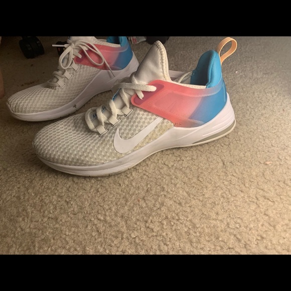 Air Max Bella TR 2 - Picture 4 of 4